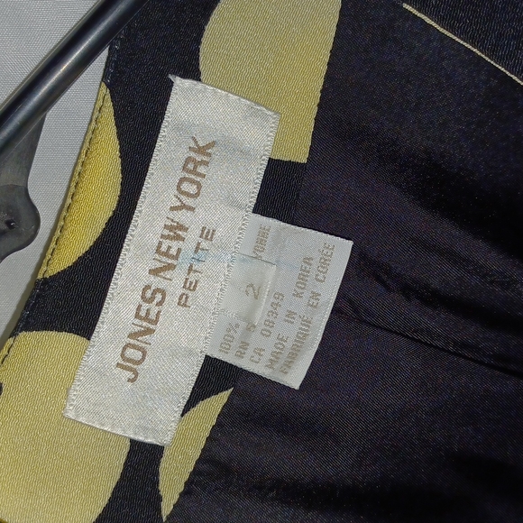 Jones New York Petite - Picture 2 of 5